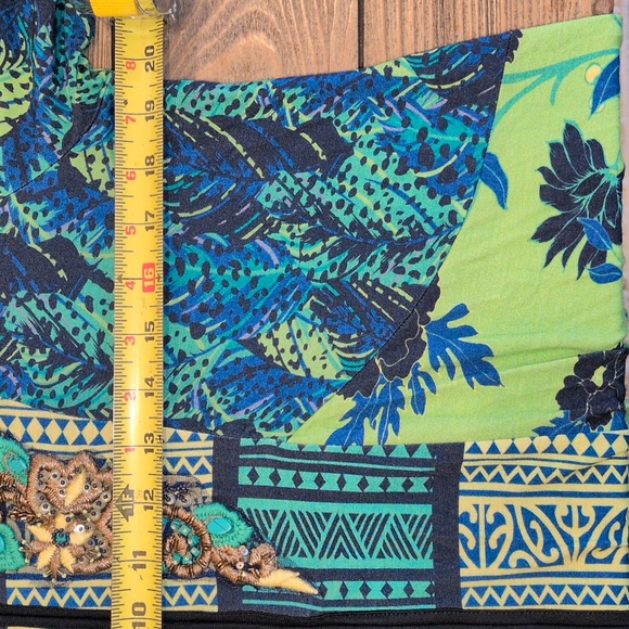 Soft Surroundings Marilla Tunic Top Green Blue Floral Beaded Size Large - Picture 11 of 12